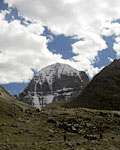 mt. Kailash kora, Kailash parikrama, Kailash tours, Mansarover parikrama, Guge kingdom, Mansarover kora mansarover cercuit, Tsaparang-mansaraover trek, Darchen, Deraphuk Gomba, Tirthapuri tour, Mt. Kailash Tour, Lake Manasarover tour, Kailash Holidays tour, Kilash tour in Tibet, Overland tor to kailash